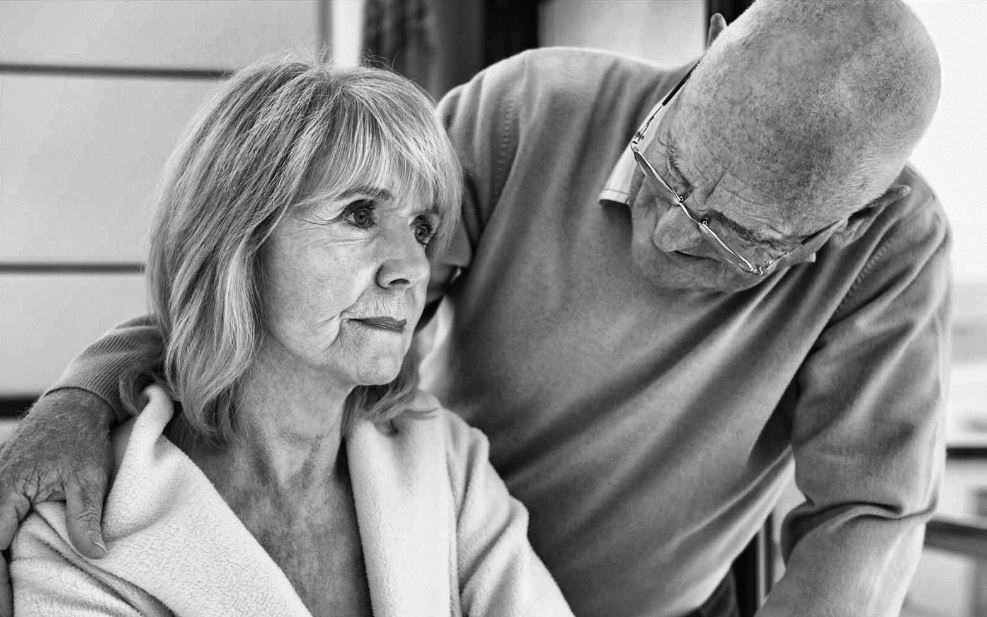 femmes souffrant d'Alzheimer