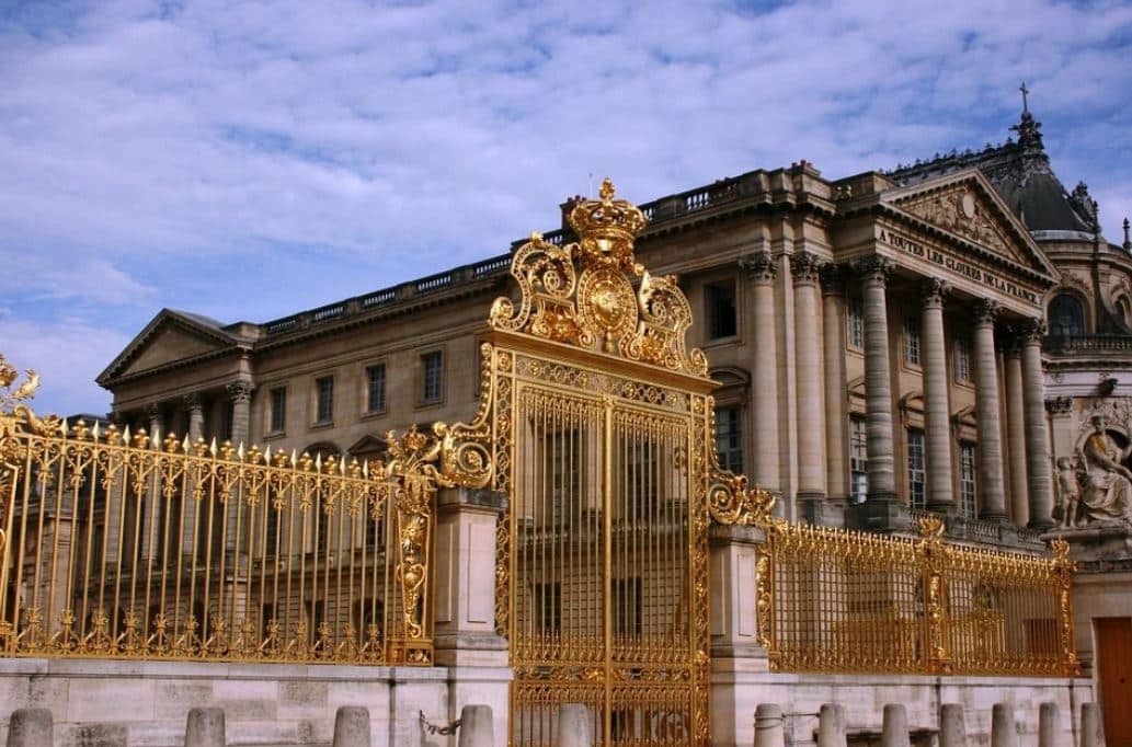 Entree Chateau De Versailles