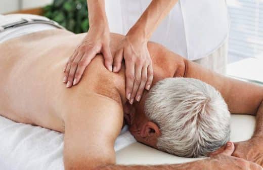 Senior Homme En Seance De Kinesitherapie